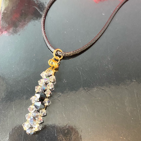 Genuine Swarovski crystals pendant on Cord necklace - Picture 6 of 8